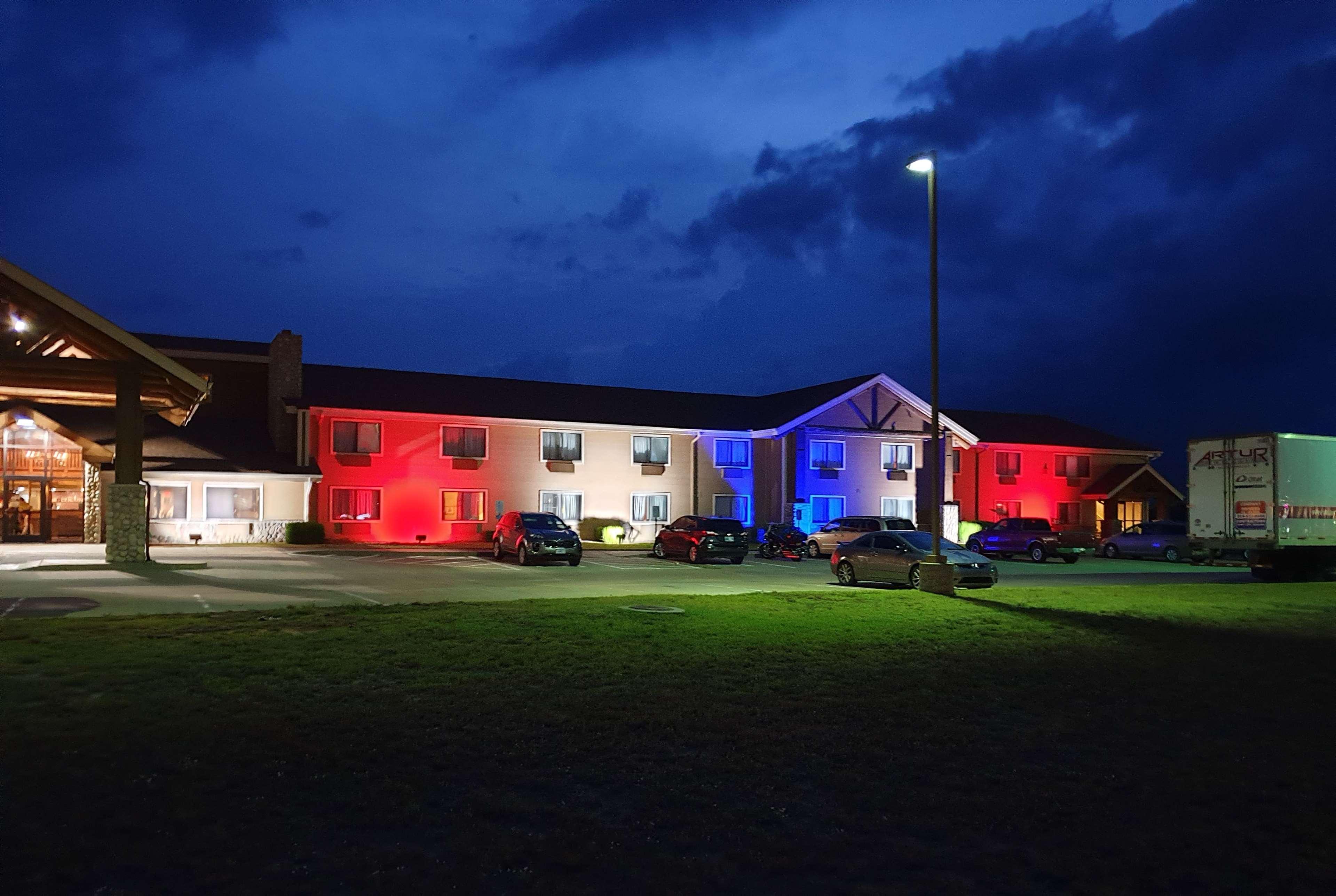 Americinn By Wyndham Sayre Экстерьер фото