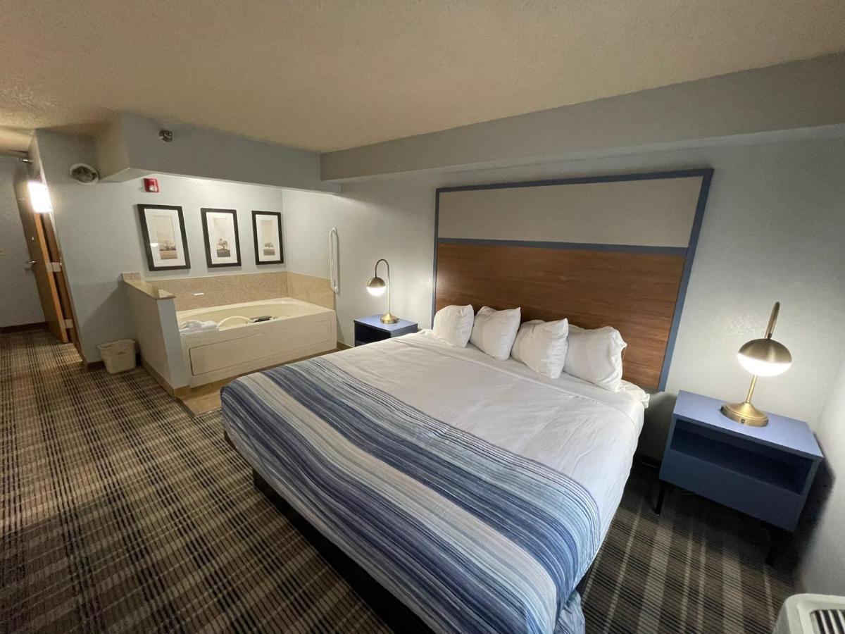 Americinn By Wyndham Sayre Экстерьер фото