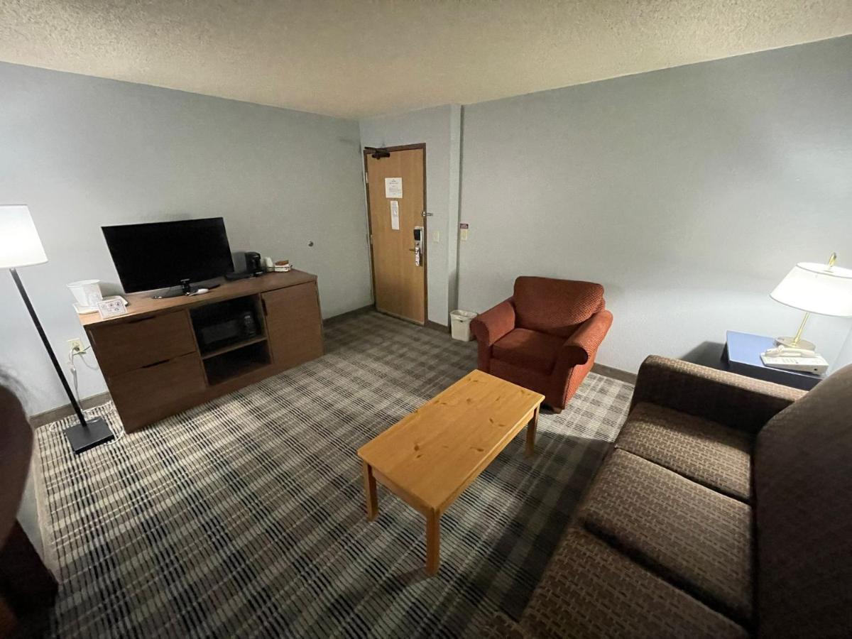 Americinn By Wyndham Sayre Экстерьер фото